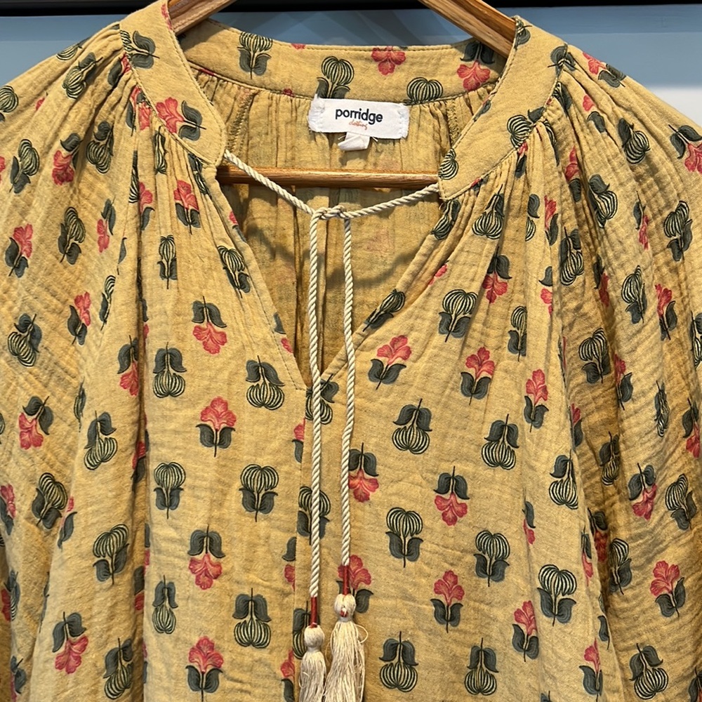 Anthropologie Porridge gold floral cotton peasant blouse with tie detail - Picture 3 of 11